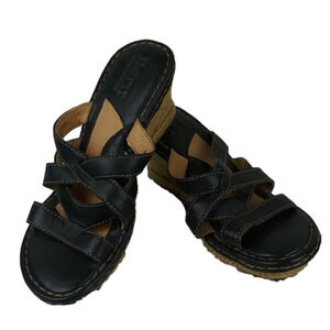 BORN Brown Leather Upper Round Toe Wedged Heel Slide Espadrille Sandal Shoe